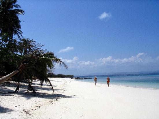 big-bay-paradise-beach.jpg