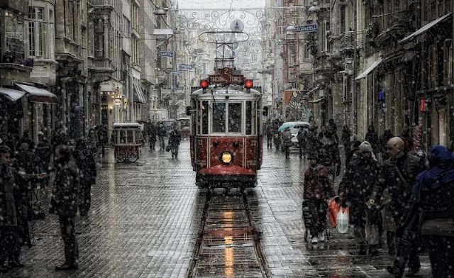 istanbul_istiklal_caddesi-1.jpg