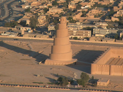 The_spiral_minaret_in_Samarra.jpg