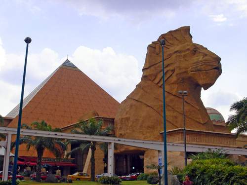 arab_travelers_malaysia_1382803542_152.jpg