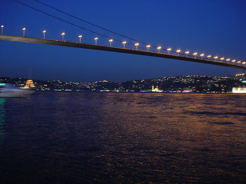 800px-DSC04876_Istanbul_-_Ponte_sul_Bosforo_-_Foto_G._Dall%27Orto_30-5-2006.jpg