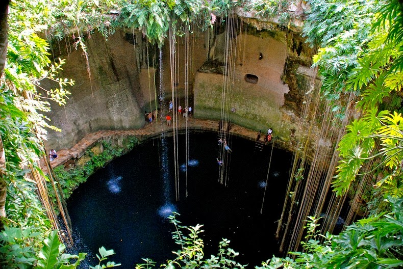 cenotes-mexico-106.jpg