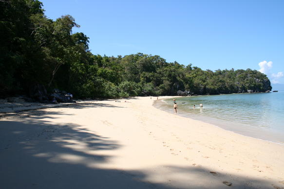 langkawi_beaches_galleryfull.jpg