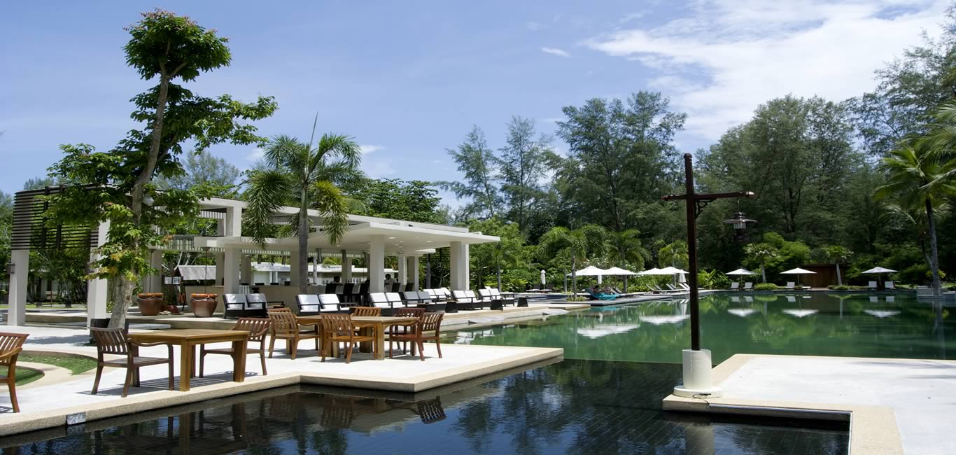 tanjungrhuresort_pool_02.jpg