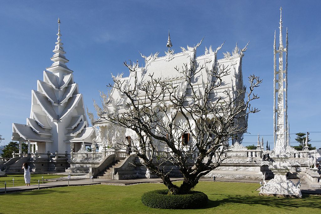 1024px-Wat_Rong_Khun-001.jpg