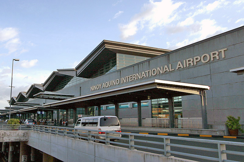 NAIA_Terminal_3_2009_MC.jpg