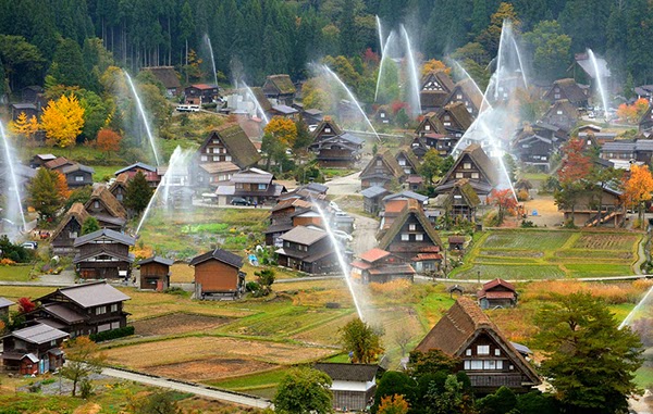 Shirakawa-village-Japan-05.jpg