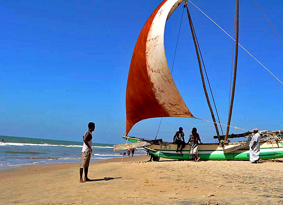 negombo-beach-sri-lanka-13.jpg