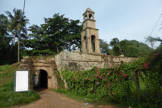 negombo-fort.jpg