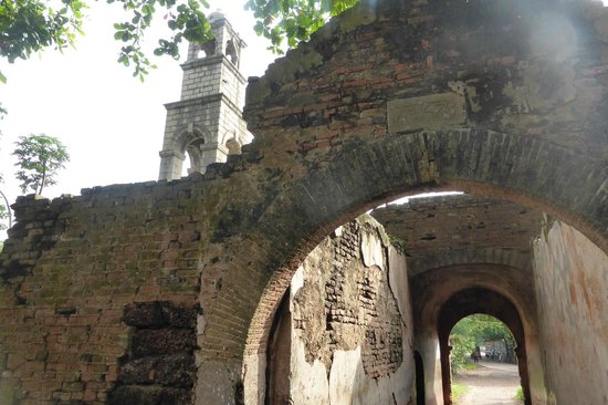 negombo-fort.jpg