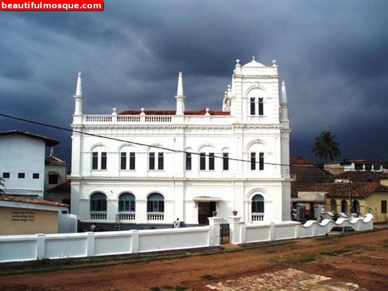 jama-al-khairat-mosque-in-galle-sri-lanka-10.jpg