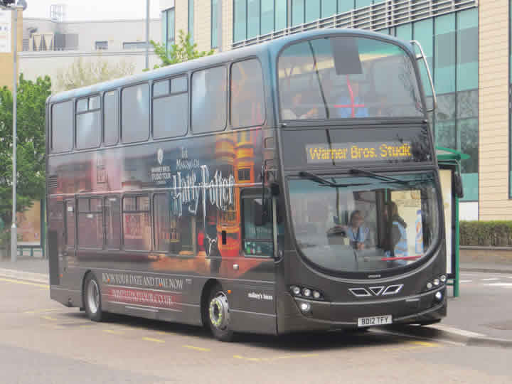 harry_potter_bus_watford.jpg