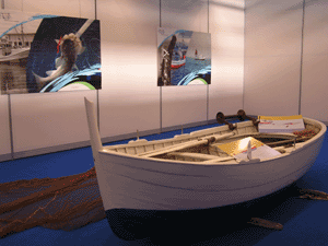 Genoa-Aquarium-Boat.gif