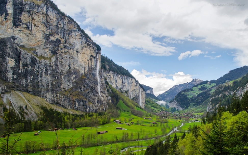 Lauterbrunnen_Valley_HD_wallpaper.jpg