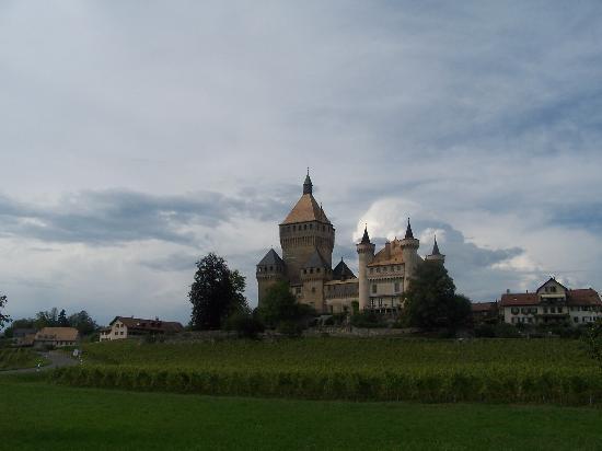 castello-vicino-lausanne.jpg