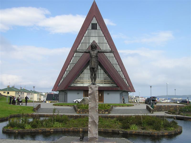 church_in_torshavn.jpg