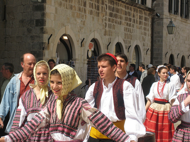 Folk-Costumes-Croatia.jpg