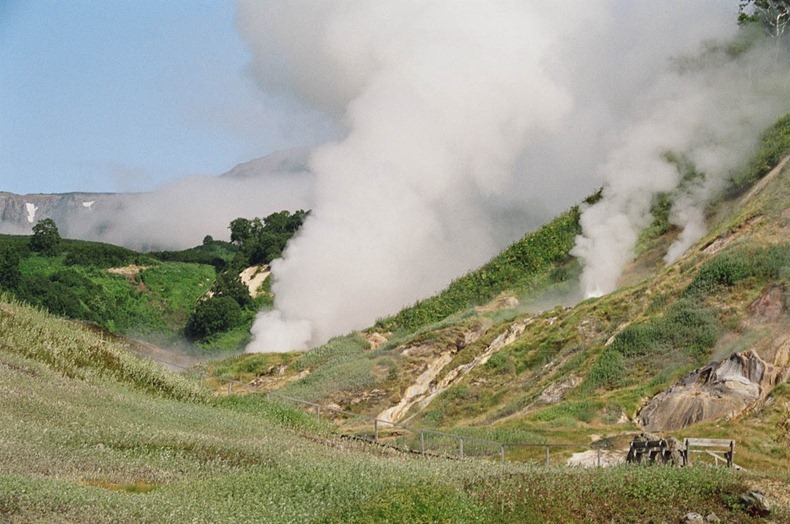 valley-of-geysers-23.jpg