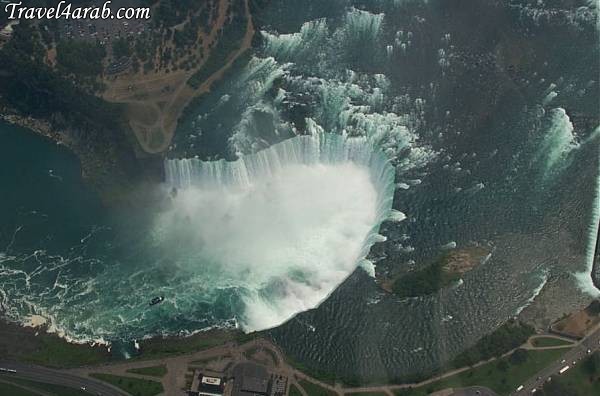 Horseshoe_Falls_from_the_air.jpg