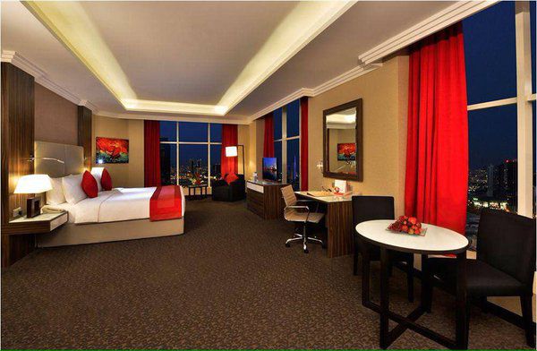Double-room-in-Swiss-Belhotel-Seef-Bahrain.jpg