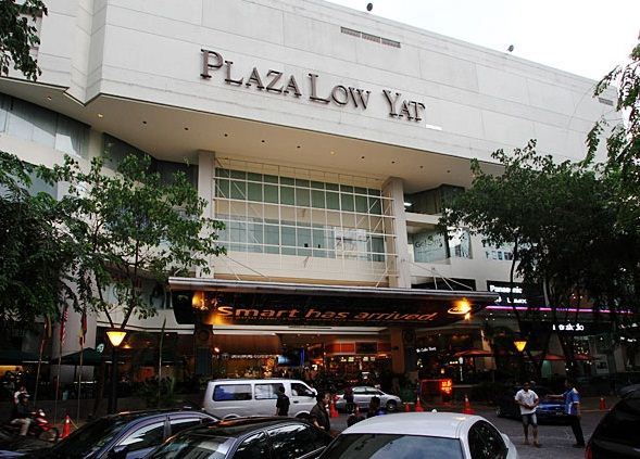 Low-Yat-Plaza.jpg