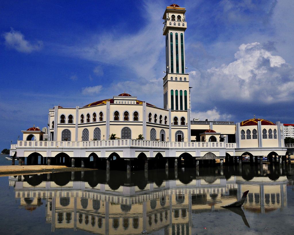 Floating-Mosque-in-Penang.jpg