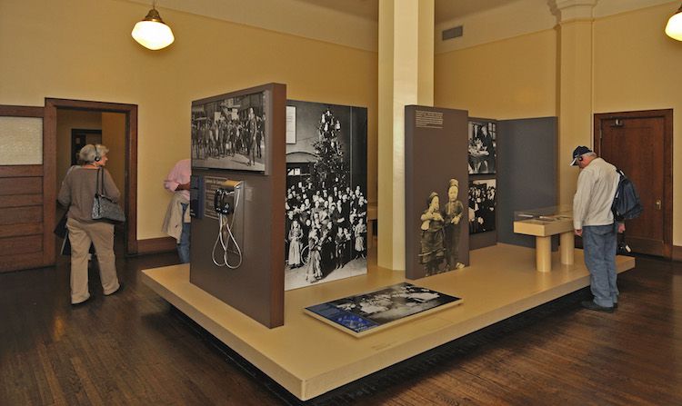 -artifacts-photographs-prints-videos-interactive-displays-oral-histories-and-temporary-exhibits..jpg