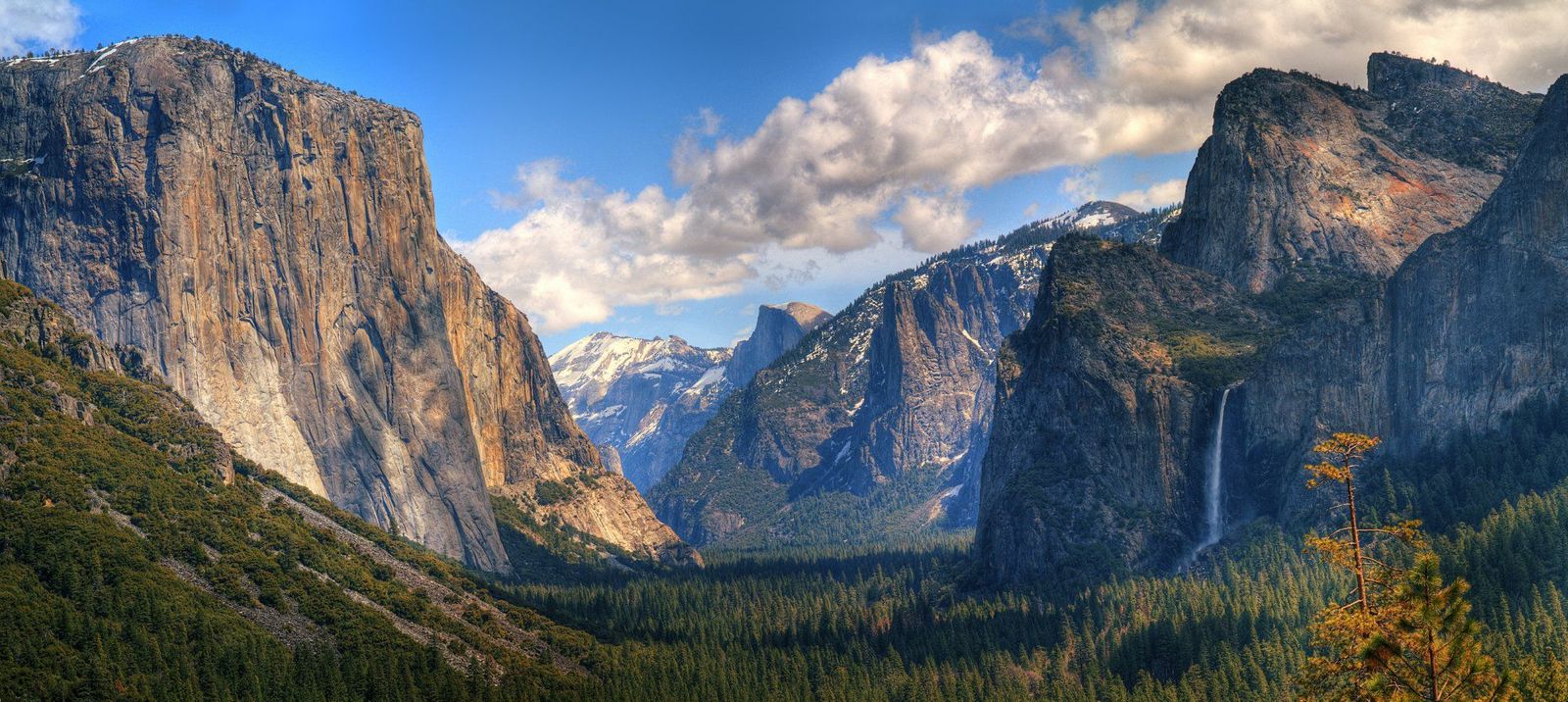 Yosemite-Falls-usually-stops-flowing-in-late-August..jpg