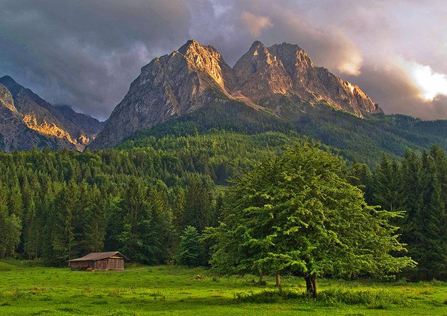 rs-southeast-of-Garmisch-Partenkirchen-is-the-wild-and-romantic-Partnachklamm-the-Partnach-Gorge.jpg