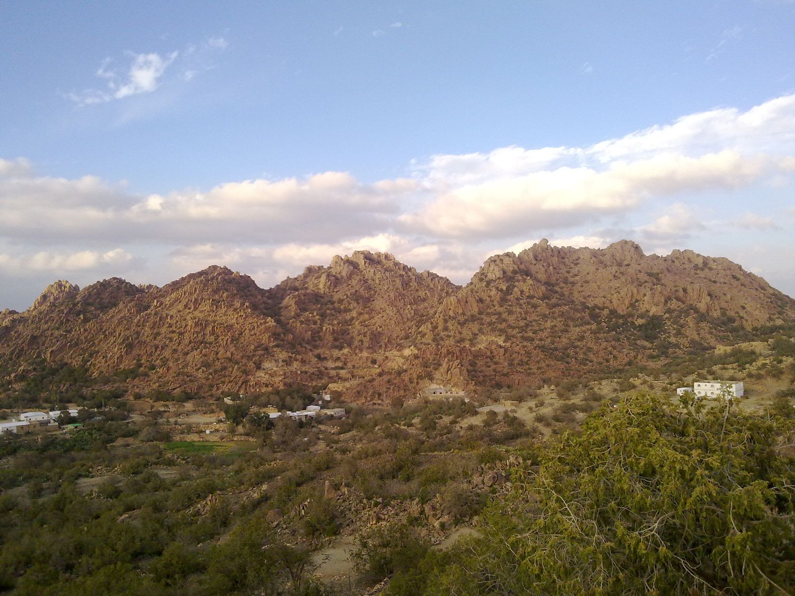 Al-Shafa-mountains.jpg