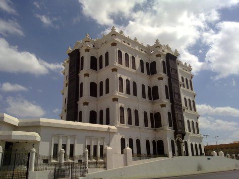 Al-Shafa-Mountains-and-Shobra-Palace-Museum-in-Taif.jpg