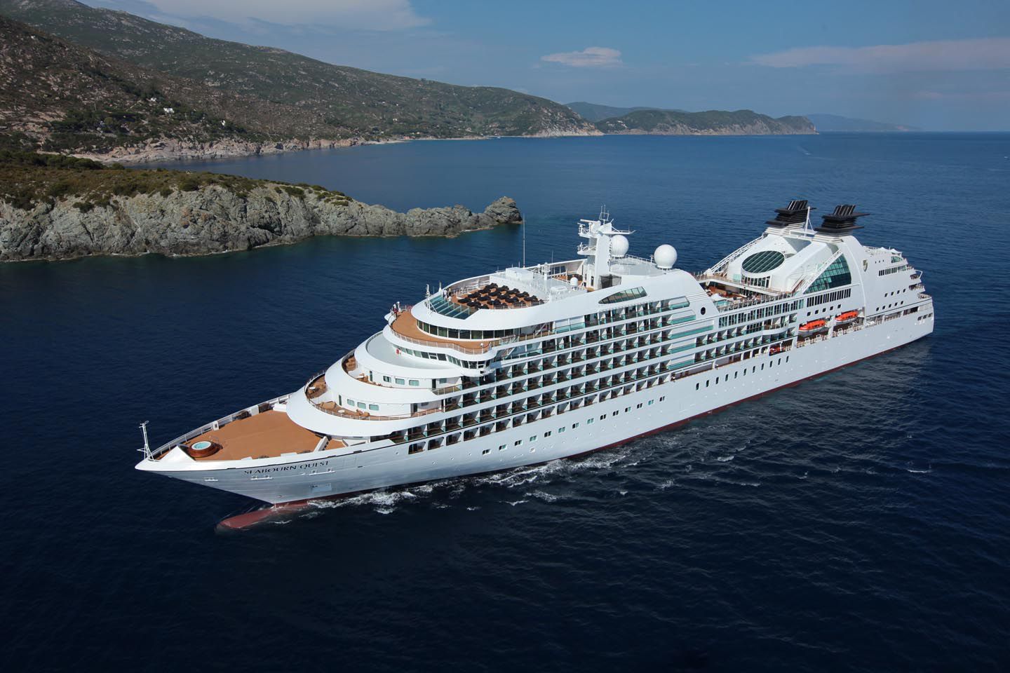 -marks-but-2016-elevates-the-brand-to-a-new-level-with-the-December-debut-of-the-Seabourn-Encore.jpg