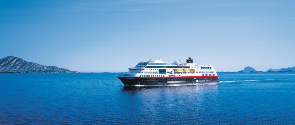 Hurtigruten-which-specializes-in-voyages-to-Norway.jpg