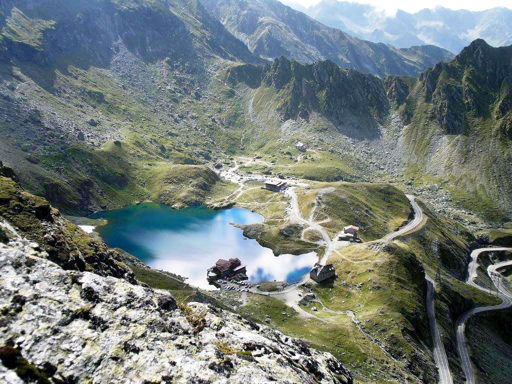 Balea-Lake-in-Romanian.jpg