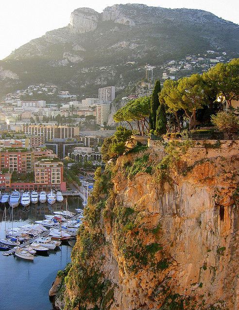 The-French-Riviera-is-a-modern-metropolis-of-warm-waters.jpg