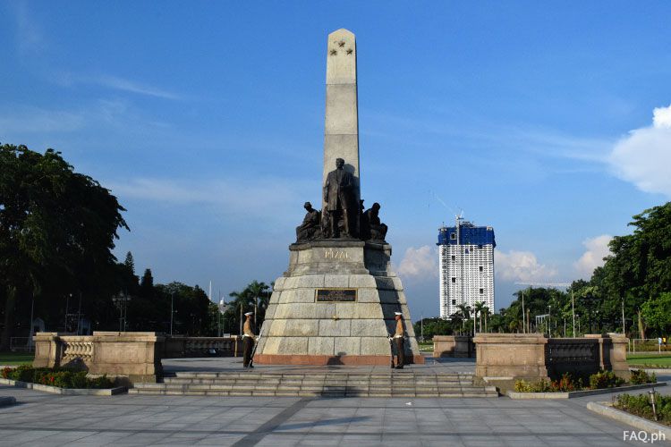 See-for-yourself-the-most-famous-monument-in-the-Philippines.jpg