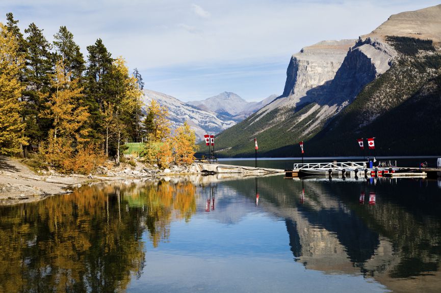 Lake-Minnewanka.jpg