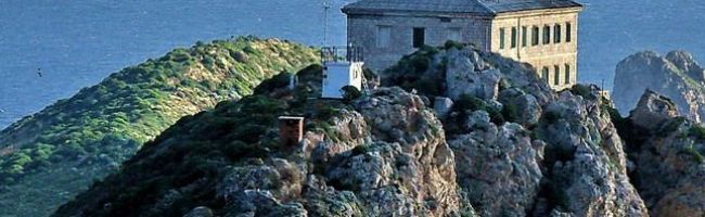 Photos-of-Lighthouse-Palagru%C5%BEa-900x198.jpg