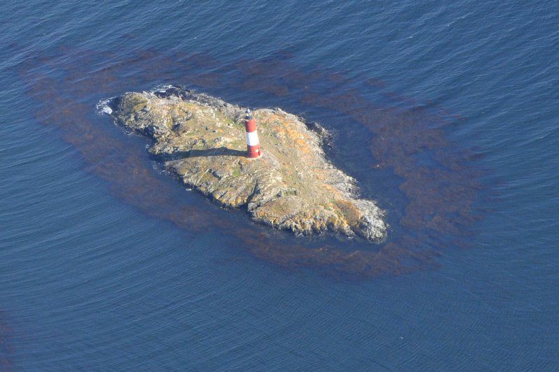 faro-les-eclereaux-Malvinas-Argentinas.jpg