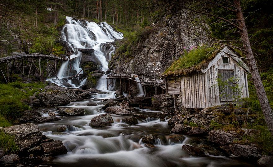 Kvednafossen-Waterfall-In-Norway.jpg