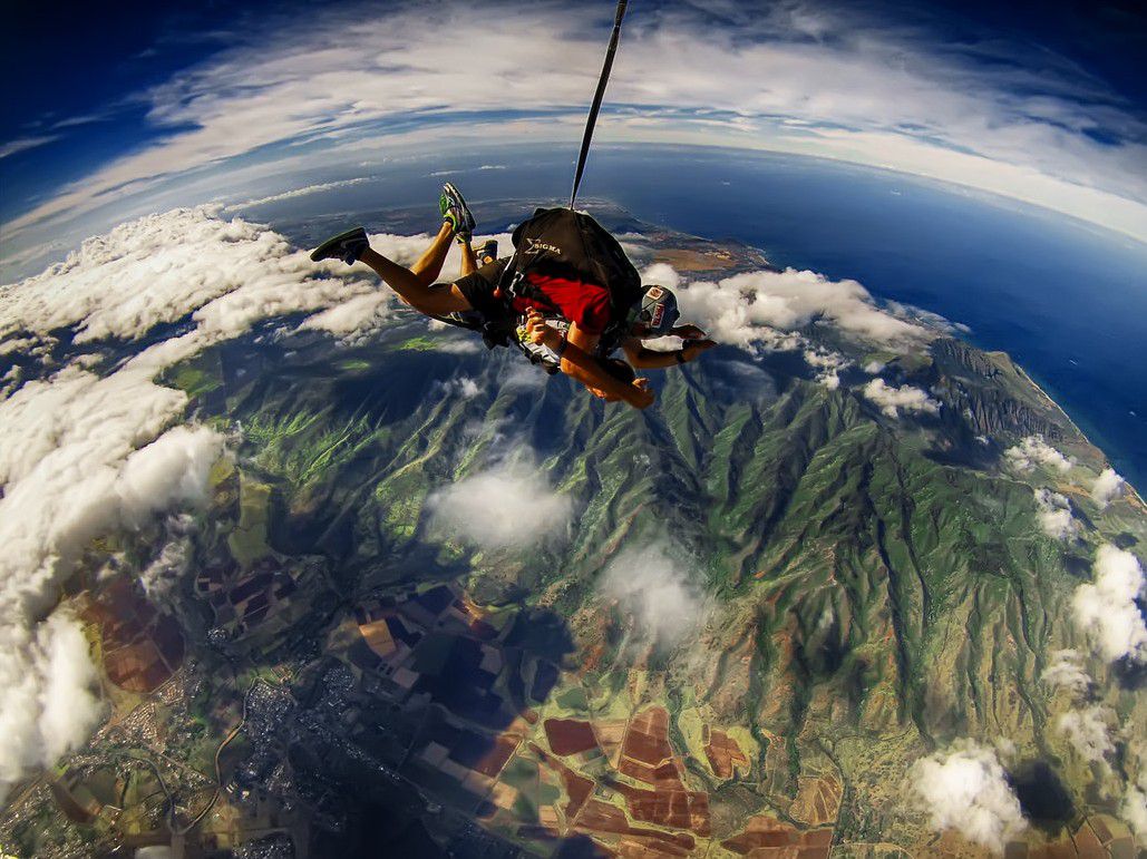 an-flying-through-the-air-at-120-mph-is-the-you-can-experience-one-of-the-most-picturesque-views.jpg