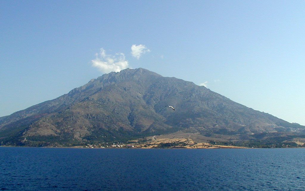 Samothrace-a-relatively-small-island-in-the-North-Aegean-near-Turkey.jpg