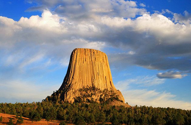 usa-wyoming-devils-tower-national-monument.jpg