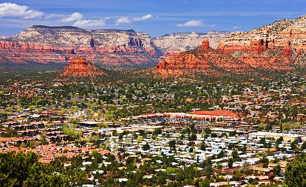 town-of-Sedona-about-an-hour-and-a-half-drive-north-of-Phoenix-is-situated-in-a-stunning-setting.jpg