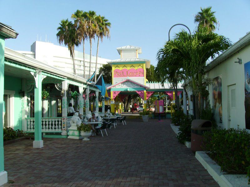 port-lucaya-marketplace.jpg