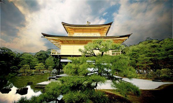 Tour-the-historic-Kyoto-capital-city-for-an-amazing-sightseeing-adventure-of-the-ancient-city.jpg