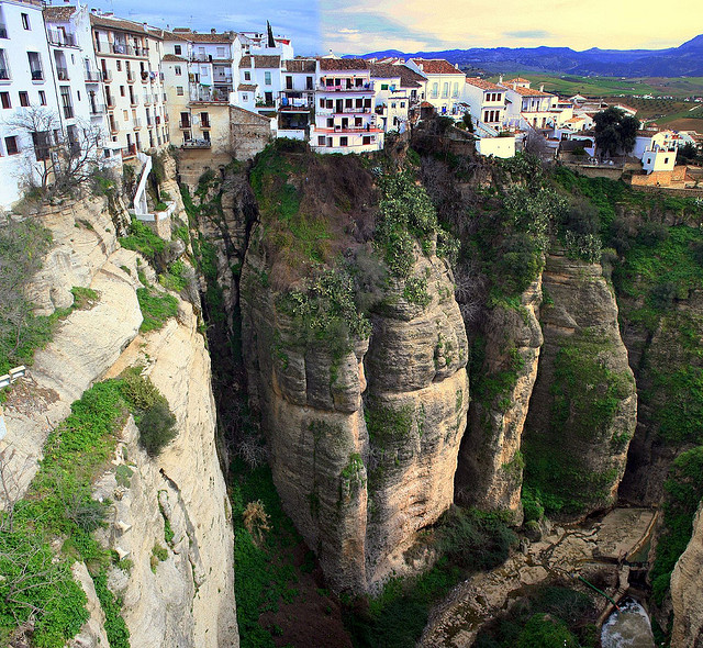 Ronda-is-one-of-the-oldest-cities-in-Spain.jpg