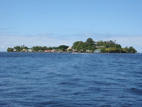 The-Fijian-language-has-many-dialects-but-the-official-standard-is-based-on-the-speech-of-Bau.jpg