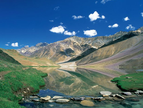 Chandratal-Lake-This-is-one-of-the-most-exciting-treks-in-Himachal-Pradesh..jpg