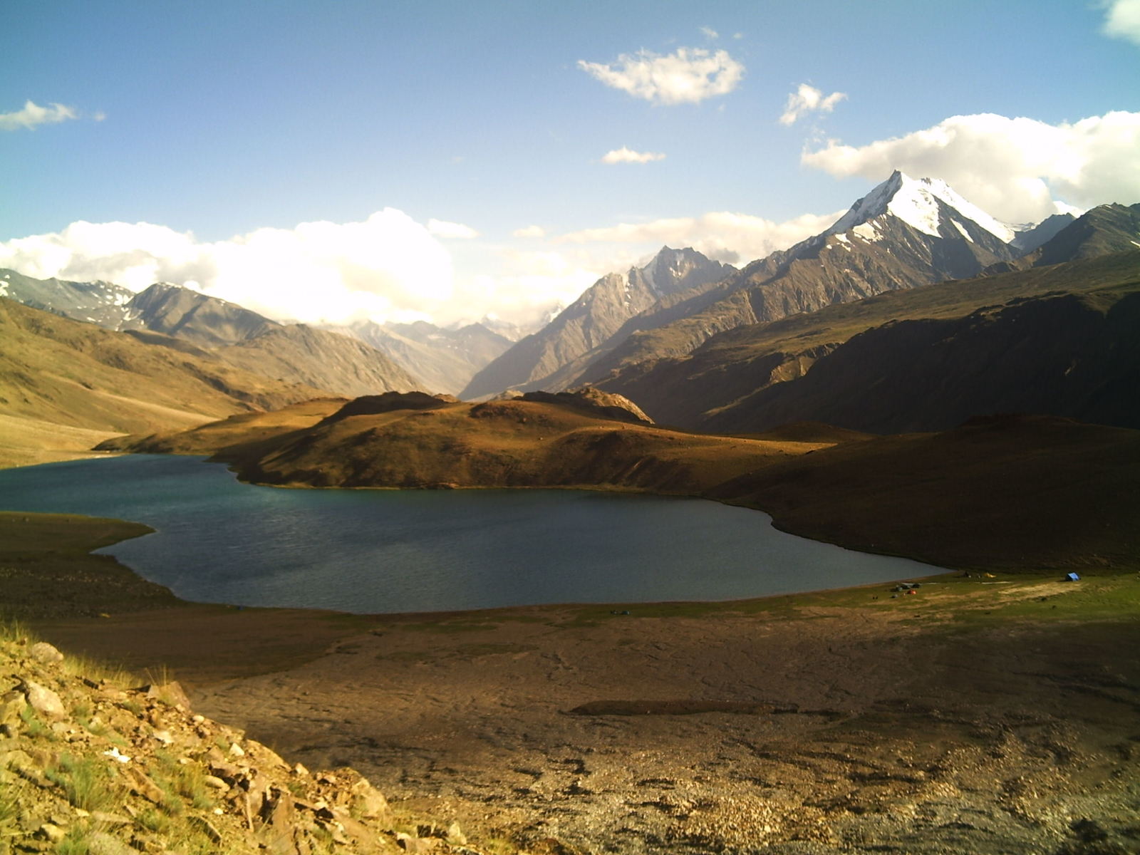 nnects-Lahul-and-Spiti.-It-has-a-circumference-of-about-2.5km-and-major-source-of-river-Chandra..jpg